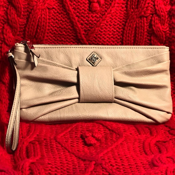 Simply Vera Vera Wang Handbags - Simply Vera Vera Wang Clutch